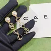 Orecchino a forma di lettera asimmetrico di marca di moda Orecchini di perle di diamanti classici di lusso Coppia di orecchini di amore premium Accessori regalo 234k