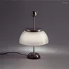 Lampy stołowe Tinny współczesna lampa nordycka modna salon sypialnia Kreatywna dekoracje LED Light