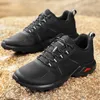 Casual Shoes 2024 Herr Fashion Outdoor Sports Mountain Climbing Red Sneakers Camouflage Rubber Footwear Black Summer Waterproof