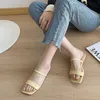 Chinelos femininos 2023 novas mulheres deslizamento em sapatos verão cabeça quadrada peep toe plana outerwear praia slides sólidos h2403280tt8