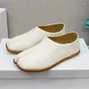 Chaussures décontractées mocassins à bout fendu femme en cuir véritable noir blanc femme confort Mules été plat pour les femmes