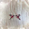 Par de perno prisionero Pendientes largos únicos Colgante de pájaro Borla de cristal Diseño de joyería para mujer Colores Pendiente de colibríStud Kirs223061