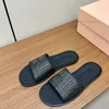 Verão Praia Mulheres Chinelos Slides Rodada Toe Palha Trançada Genuína Sola De Couro Designer De Luxo Mules Ao Ar Livre Flats Sapatos Calçado De Fábrica Com Caixa