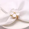 4st Bloom Servett Ring Blomma typer Dekoration Servethållare Plum Blossom servett spänne för elpartier FEAST DINING Tabell 240319