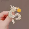 Pins Brooches Shiny Rhinestone Chinese Dragon Brooch For Women Men Unisex Zodiac Dragon Brooches Pin New Year Party Suit Shirt Accessories Y240329