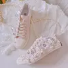 Casual skor sommarblomma vulkaniserade modesneakers kvinnlig koreansk stil av liten vitrosa duk