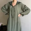 Etniska kläder Abaya för kvinnor Dubai Mellanöstern Arab huva Jellaba Ramadan Eid Loose Robe Green Long Sleeves V-Neck leverans A Otnzi
