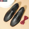 Dress Shoes Luxury Mens Loafers Genuine Leather 2024 Summer Style Designer Soft Casual Social Wedding