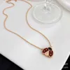 Designer Brand High Version Van Ladybug Necklace Womens New Rose Gold Butterfly Pendant White Fritillaria Plum Blossom Four Leaf Grass Collar Chain