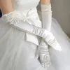 1 pary panna młoda ślubne rękawiczki ślubne Czerwony czarny biały kość słoniowa LG satyna z koralikami elegancka dla kobiet palec gants mariage luvas de noiva e5es#