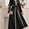 Ropa étnica Vestido musulmán para Ramadán Gurban Gold Lace Front Bordado Black V-cuello Abaya Caftan Kaftan Mujeres Cinturón Turquía