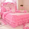 Style coréen rose dentelle couvre-lit ensemble de literie roi reine 4 pièces princesse housse de couette jupes de lit literie coton textile de maison 201209213J