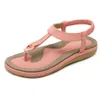 Summer Shoe Böhmen Etnisk flip flops mjuka platta sandaler Kvinna Comfullt bekvämt plusstorlek kil 240318