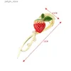 Hair Clips Elegant Lily of the Valley Hairpin Strawberry Shape Metal Hair Clips Sweet Hair Claw Fashion Hair Accessories Headwear Y240329