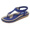 Summer Shoe Böhmen Etnisk flip flops mjuka platta sandaler Kvinna Comfullt bekvämt plusstorlek kil 240318