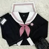 Abiti da lavoro Original Japanese School Girl JK Gonne uniformi Abito da donna Camicette da marinaio con fiocco Gonna corta a pieghe Costumi blu scuro