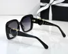 Mode populaire designer 5518 lunettes de soleil pour femmes décoration miroir en forme de coeur lunettes carrées en acétate style de loisirs d'été anti-ultraviolet livré avec étui