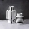 Vases Vase en céramique rayé noir et blanc, ornements de bureau créatifs, arrangement floral, décoration esthétique du salon