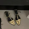 Sandaler Fashion Märke ankel strap casual sommarskor kvinnor låga klackar smala band glider guld sliver elegant sandalias mujer