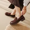 Chaussures décontractées en cuir de vache pour femmes, mocassins de base à bout rond, mocassins simples à enfiler, mules rétro pour dames