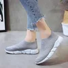 Sapatos de fitness tênis feminino meia de tricô deslizamento em plana Laides andando mulher mocassins tenis famala plus size