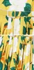 カジュアルドレスジェイムラリーランウェイデザイナーホリデーフローラルプリント夏の女性ノースリーブストラップサンドレス黄色のプリーツビーチベスティド