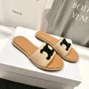 Lyxdesigner Kvinnor Sandaler Högkvalitativa läderlägenheter och flip-flops tofflor Storlek 35-42