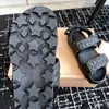 Summer Beach Women Platform Sandaler av högsta kvalitet Sandaler Slides Slides äkta läder Casual Mules Outdoor Luxury Designers Black Fashion Shoes With Box
