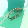 Nytt i smycken armband för kvinnor lyxig designer Bangle Fashion Party Holiday Gift