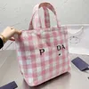 Totes Purs Clearance New Checkered Canvas Weaving Minimalist Commuter Shopping Bag Vegetabilisk korg Handväska