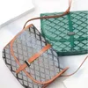 7A Qualidade Carteiro Sacos Cross Body Totes Cinto Mochila Stylemen Designers Câmera Genuína Cidade De Couro Envelope Bolsas De Ombro Mulheres Titulares Hangbag Travel Lu 435