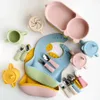 Cups Gerechten Gebruiksvoorwerpen Nieuwe baby siliconen schaal voor baby's Voeding Training Accessoires Borden Cup Spork voor pasgeboren babyartikelen met gratis verzending 240329