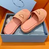 2024 New Prad Triangle Straw Weave Slipper Sandal Platform Raffias Slippers Designer Womans Mens Summer Flat Heel Casual Flip Flops Beach Shoe Outdoors Pool Sliders