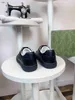 Brand Kids Chaussures Logo Enveloppe de créateur Baby Sneakers Taille 26-35 Boîte Protection Minimaliste Couleur solide Boys Filles Chaussures Casual 24 MAL