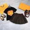 T-Shirts Designer Baby Mädchen Rock Kleidung Kinder Langarm Weißes T-Shirt Klassische Markenkleidung Frühling Kinder Frühlingskleid Set Luxusmarkenkleidung