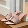 LP Femme sandale Charms daim Mules Pantoufles Diapositives gros talons bloc ouvert-toewomen Designers de luxe Semelle extérieure en cuir véritable Casual Party Shoes Factory