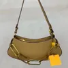 Crossbody Bag Tasarımcı Omuz Çantaları Çıkarılabilir Altın Donanım Manyetik Düğme Koşma Deseni Küçük Tote Cüzdanları