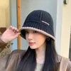 レディースハット冬の温かいニットバケツ漁師帽子女性ファッション韓国ビーニーレディレトロブラックパナマキャップfor女性240318