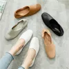 Chaussures décontractées coréennes solides pliables enroulables femmes brèves mocassins en cuir souple peu profond rétro grand-mère paresseux sans lacet mules mocassins