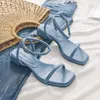 Sıradan Ayakkabı Konforu Moda Yaz Ayakkabı Kadın Sandalet Dar Bant Kare Ayak Bilgi Kayışı Tasarımı Roman 35-40 Toka