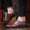 Robe chaussures Oxford mocassin hommes inhabituel chinois mariage été baskets sport unique mobile nouveauté confortable