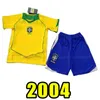 Kids Kits Brasil Retro Soccer Jerseys Ronaldo Ronaldinho Kaka R. Carlos Camisa de Futebol Brazils Football Shirt Rivaldo 1998 98 2002 02 Child 2004 1994 04 94 94