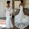 Abiti da sposa musulmani pakistani del Medio Oriente con scollo a V bianco applique in pizzo a maniche lunghe abiti da sposa