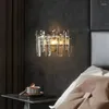 벽 램프 현대식 크리스탈 스콘 침실 LED 크리에이티브 홈 장식 조명 조정 럭셔리 K9 크리스탈 광택 반짝이는 침대 옆