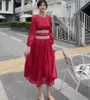 Designer francese Moda Donna Organza Colletto alla coreana Abito da festa Lusso Primavera Diamanti Nappa Increspature Manica a sbuffo Slim Midi 240315