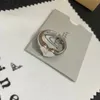 Anello di design Accessori di gioielli di qualità di lusso Anelli di stile affascinante Marchio d'arte Selezione di design semplice Placcatura del regalo di moda Reale 2188