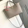 Grande donna Walentino Borse Vlogo Designer Capacione Bag 2024 Rock Stud Bote Rivet Lock Filla Mother Bote Women New Trendy Versatile Spalla Crossbody