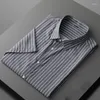 Chemises décontractées pour hommes à manches courtes été mince chemise affaires respirant bleu gris rayé pour hommes grande taille 7XL 8XL