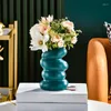 Vases en plastique Vase en spirale Creative Arrangement de fleurs Conteneur Ornement Imitation Glaze Porcelaine