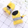 Vêtements pour chiens Bottillons de pluie 4pcs imperméables d'hiver en peluche anti-chaussures pour petits chiens moyens (jaune taille 7)